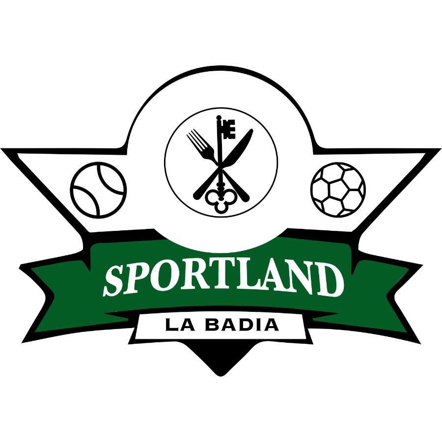 Готель Sportland Колле-ді-Валь-д'Ельса Екстер'єр фото